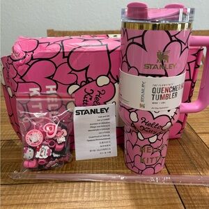Stanley Pink Hello Kitty Tumbler
